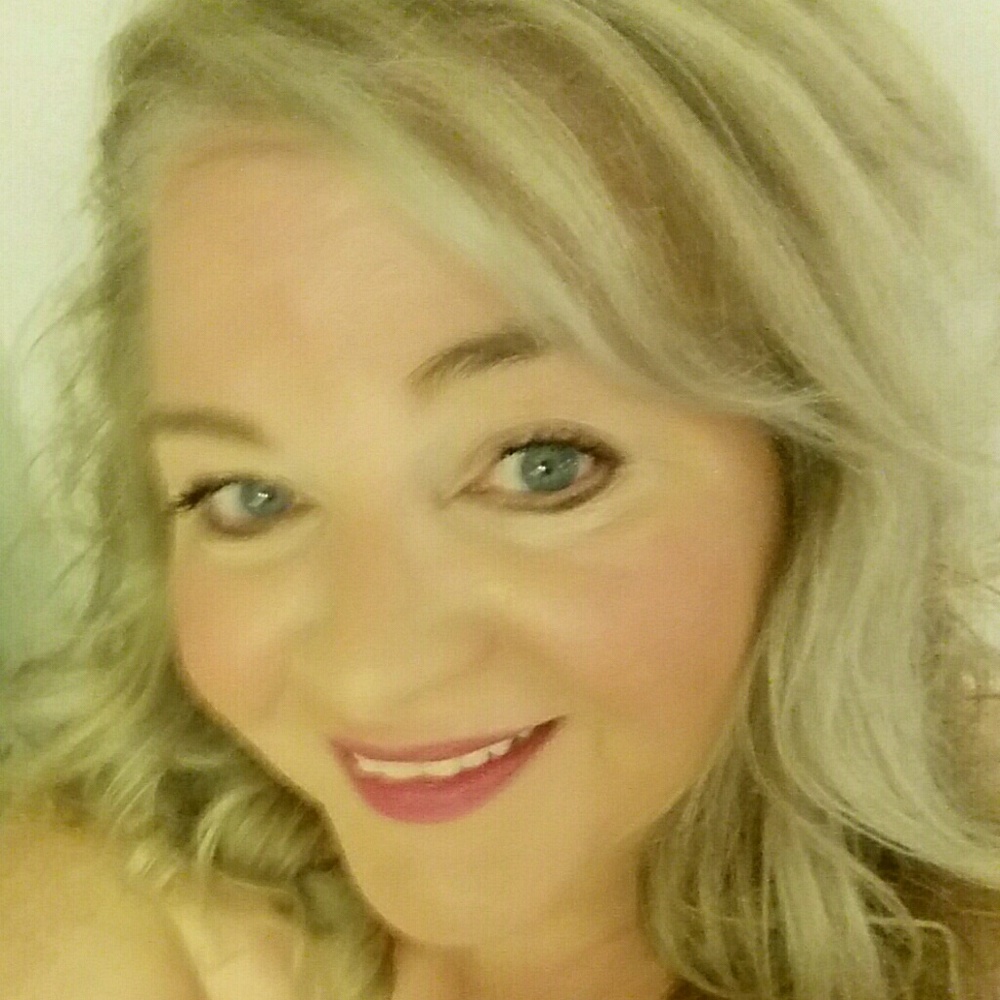 Meet your Posher, Gail